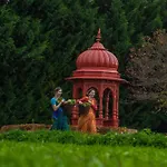 Gurudeva Bhavan Pensiune *